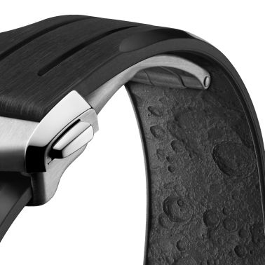 Omega Speedmaster Moonwatch Professional Co-Axial Master Chronometer white dial sapphire crystal rubber strap 42 mm