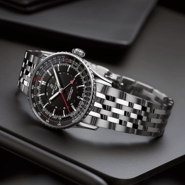 Montre Breitling Navitimer GMT 2024 automatique cadran noir bracelet acier 41 mm A32310251B1A1