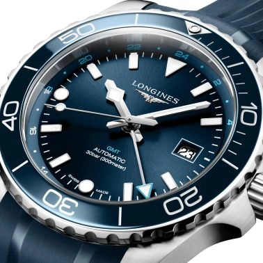 Montre Longines Hydroconquest GMT automatique cadran bleu bracelet caoutchouc bleu 43 mm L3.890.4.96.9