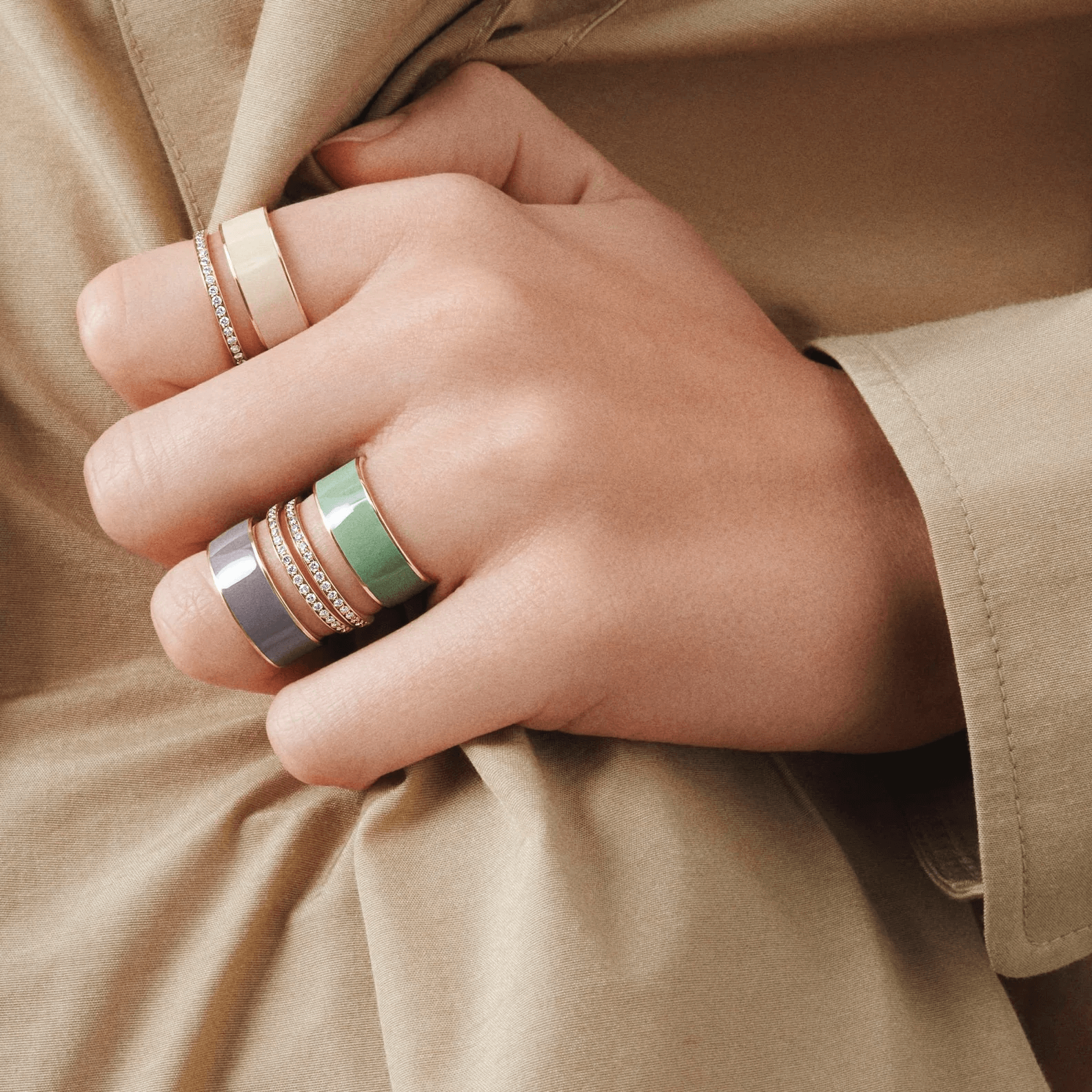 Repossi Berbere Chromatic Taupe lacquer ring in rose gold and diamonds
