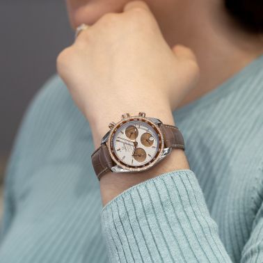 Montre Omega Speedmaster 38 or rose acier et diamants automatique 38 mm Full Set 2019