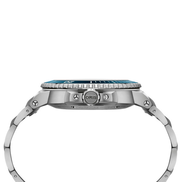 Oris Plongée Aquis Date Caliber 400 watch blue dial automatic steel bracelet 43,5 mm