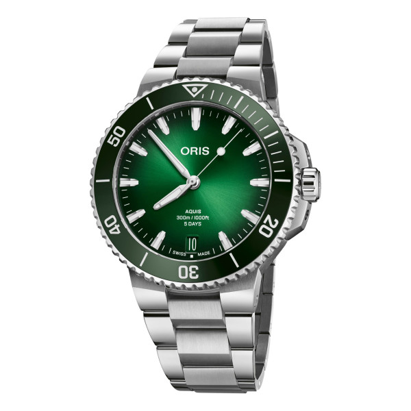 Oris Plongée Aquis Date Caliber 400 green dial automatic steel bracelet 43,5 mm
