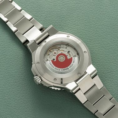 Montre Oris Plongée Aquis Date Calibre 733 automatique cadran vert bracelet acier 41,5 mm