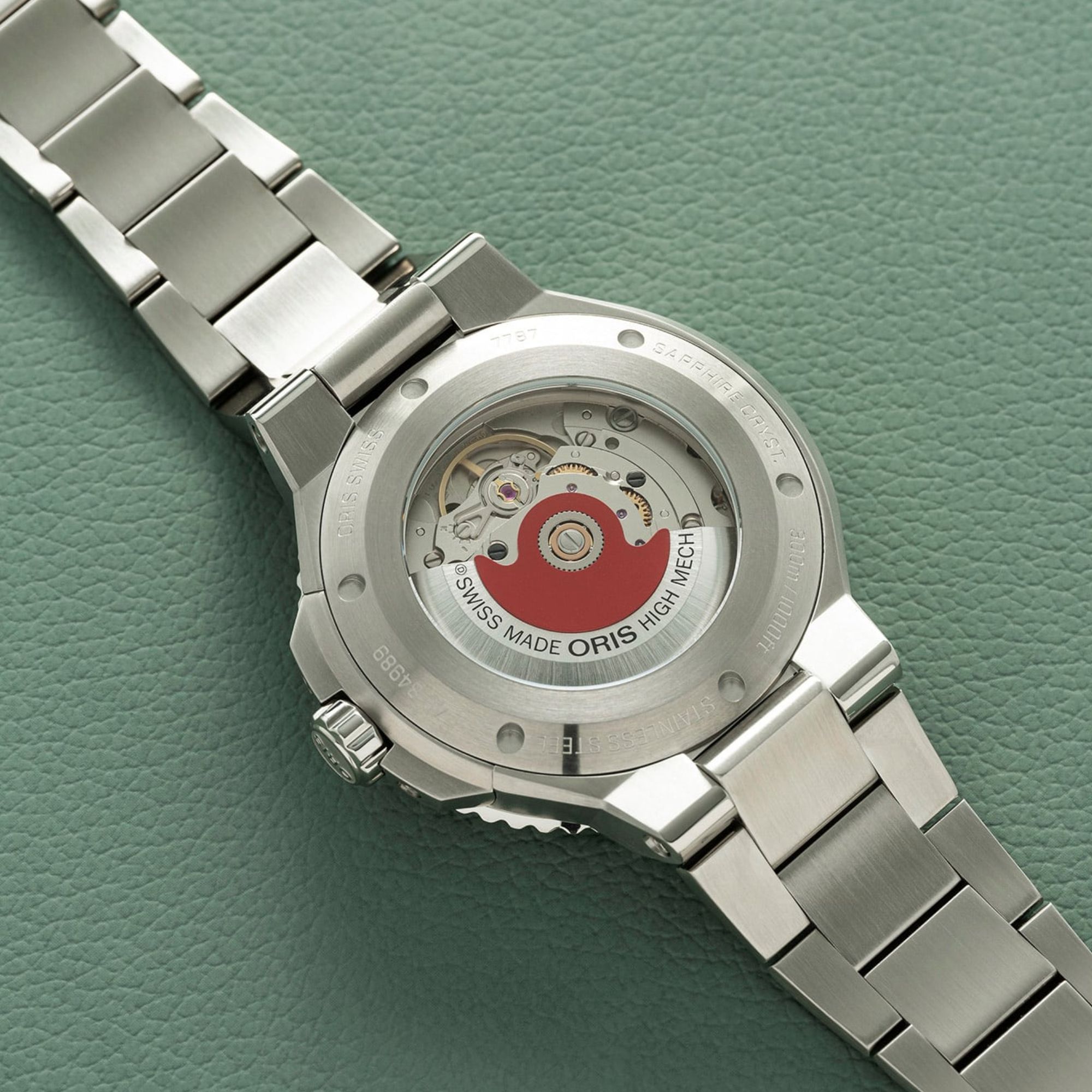 Montre Oris Plongée Aquis Date Calibre 733 automatique cadran vert bracelet acier 41,5 mm
