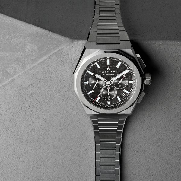 Montre Zenith Defy Skyline Chronographe El-Primero automatique cadran noir bracelet acier 42 mm