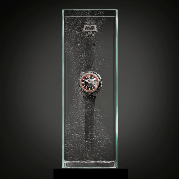 Zenith Defy Extreme Diver El-Primero automatic black dial titanium bracelet 42,5 mm