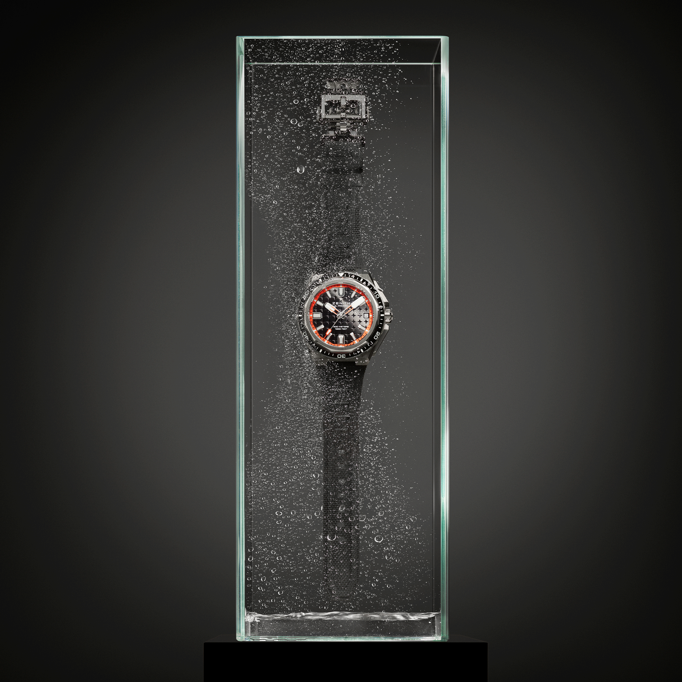 Zenith Defy Extreme Diver El-Primero automatic black dial titanium bracelet 42,5 mm