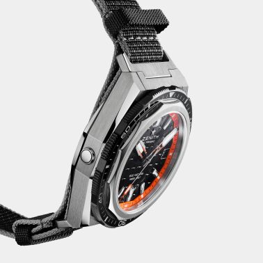 Zenith Defy Extreme Diver El-Primero automatic black dial titanium bracelet 42,5 mm