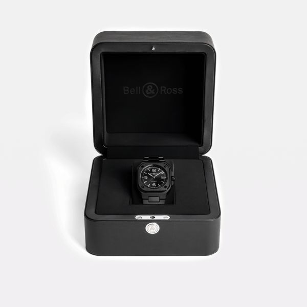 Montre Bell & Ross BR 05 Black Ceramic automatique cadran noir bracelet céramique 41 mm