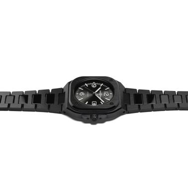 Montre Bell & Ross BR 05 Black Ceramic automatique cadran noir bracelet céramique 41 mm