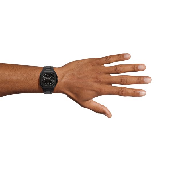 Montre Bell & Ross BR 05 Black Ceramic automatique cadran noir bracelet céramique 41 mm