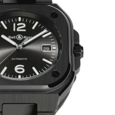 Montre Bell & Ross BR 05 Black Ceramic automatique cadran noir bracelet céramique 41 mm