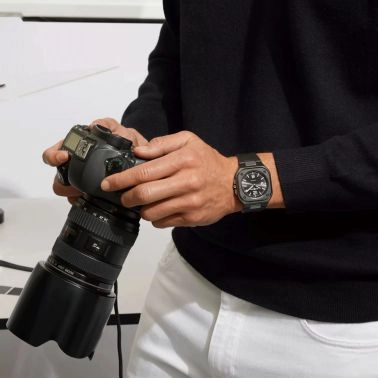 Montre Bell & Ross BR 05 Black Ceramic automatique cadran noir bracelet caoutchouc 41 mm