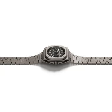 Montre Bell & Ross BR-X5 Black Titanium automatique cadran noir bracelet titane 41 mm