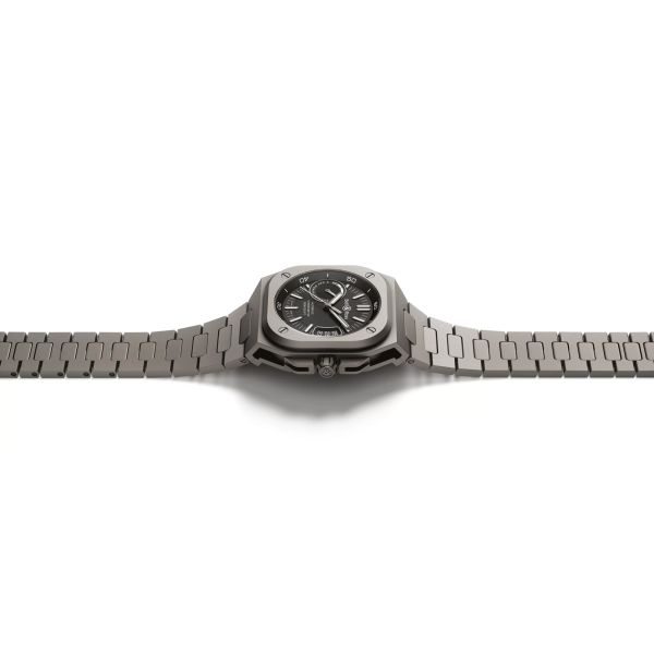 Montre Bell & Ross BR-X5 Black Titanium automatique cadran noir bracelet titane 41 mm