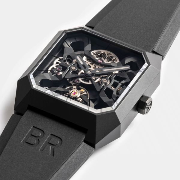 Montre Bell & Ross BR 03 Cyber Ceramic automatique bracelet caoutchouc 42 mm