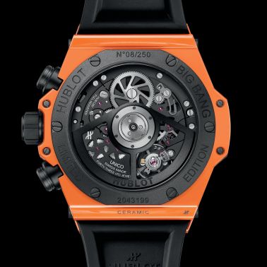 Montre Hublot Big Bang Unico Orange Ceramic automatique cadran squelette bracelet caoutchouc orange 42 mm 441.CU.5910.RX