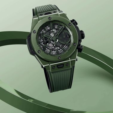 Montre Hublot Big Bang Unico Dark Green Ceramic automatique cadran squelette bracelet caoutchouc orange 42 mm 441.GX.5210.RX
