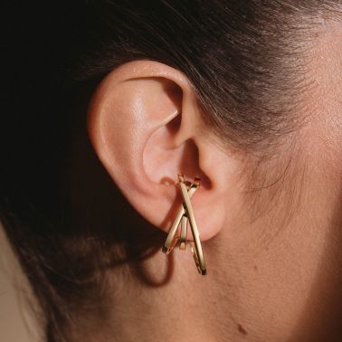 Lepage Luna earcuff in yellow gold