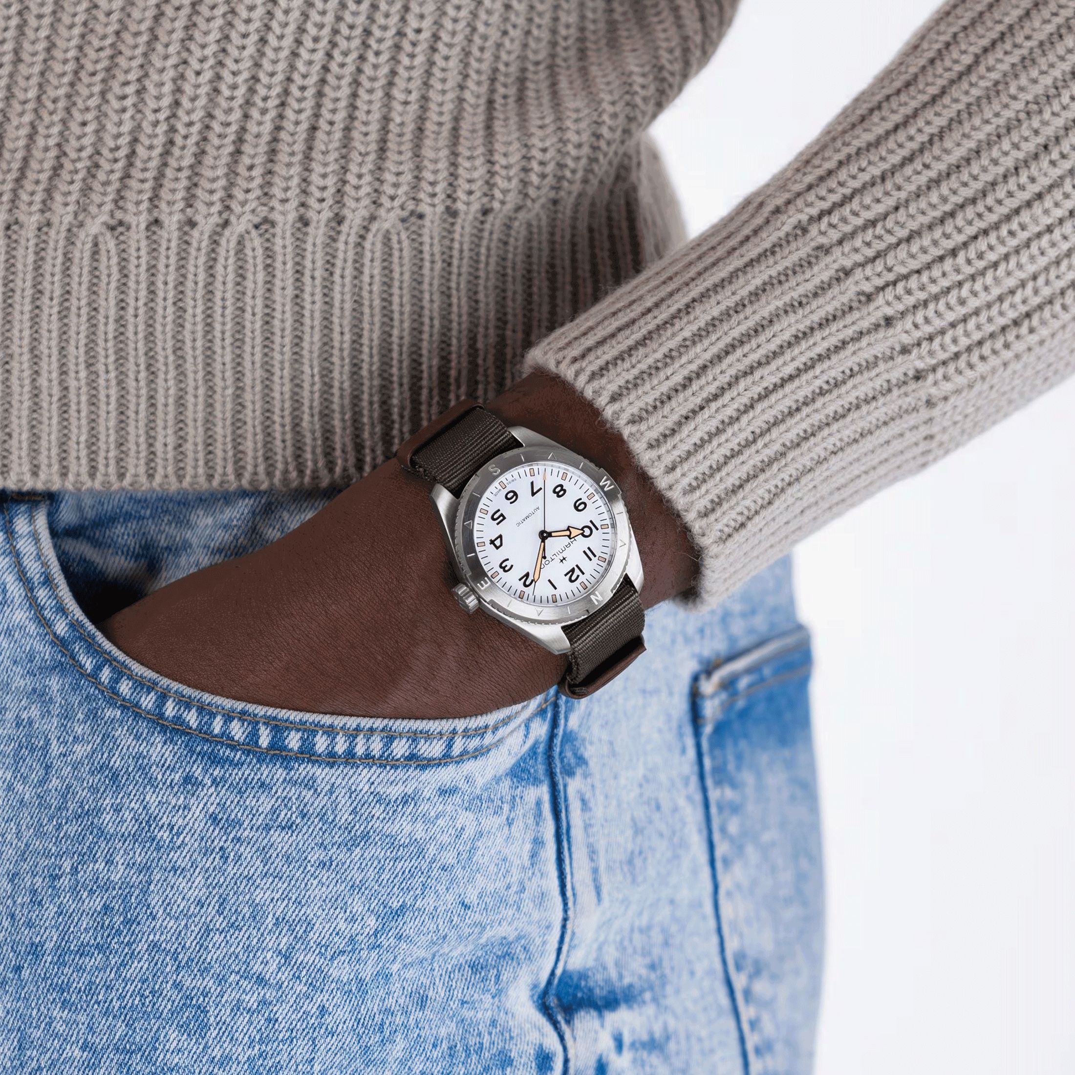 Montre Hamilton Khaki Field Expedition automatique cadran blanc bracelet NATO vert 41 mm