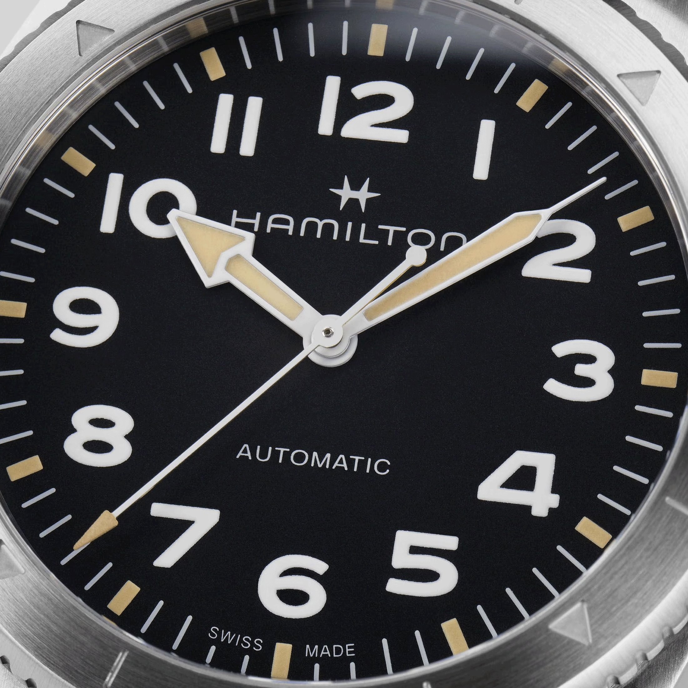 Hamilton Khaki Field Expedition automatic watch black dial grey NATO strap 41 mm