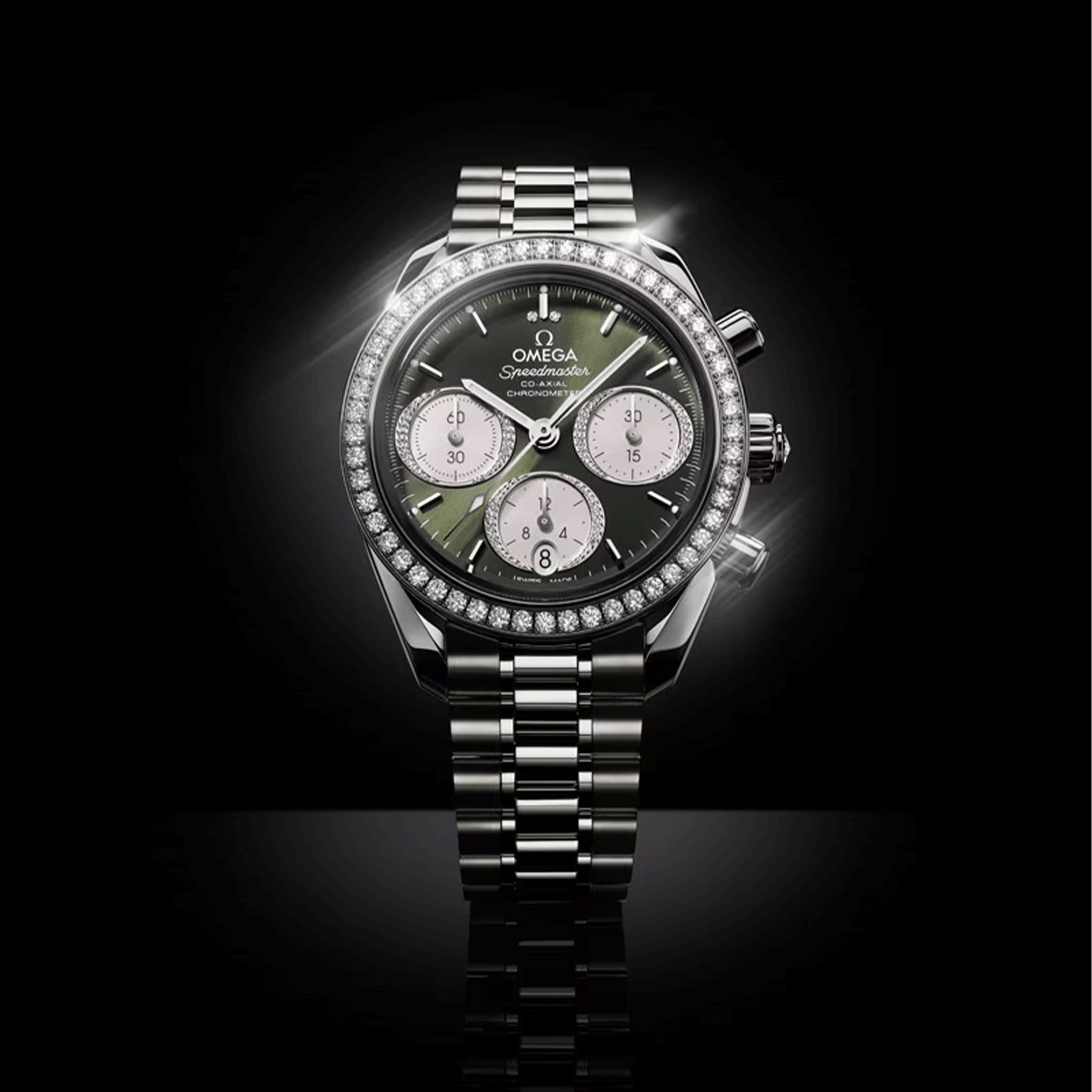 Omega Speedmaster 38 Diamonds Chronograph Co-Axial Chronometer automatic green dial steel bracelet 38 mm