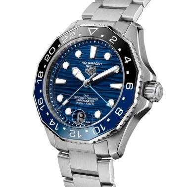Montre TAG Heuer Aquaracer Professional 300 GMT automatique cadran bleu bracelet acier 42 mm WBP5114.BA0013
