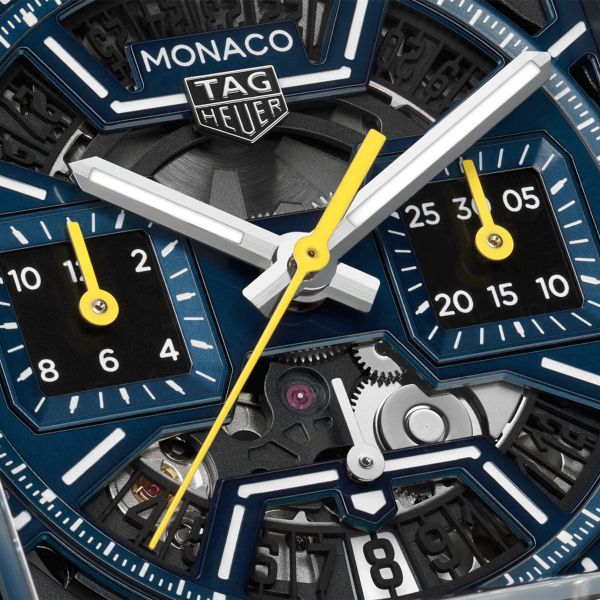 Montre TAG Heuer Monaco Skeleton Chronograph "The Dark Blue" automatique cadran squelette cuir et caoutchouc 39 mm