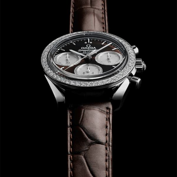 Montre Omega Speedmaster 38 Diamants Chronographe Co-Axial Chronometer automatique cadran brun bracelet cuir 38 mm