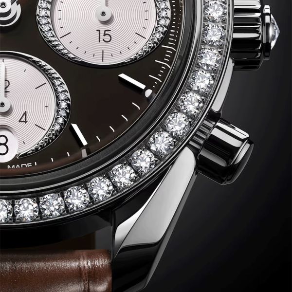 Montre Omega Speedmaster 38 Diamants Chronographe Co-Axial Chronometer automatique cadran brun bracelet cuir 38 mm