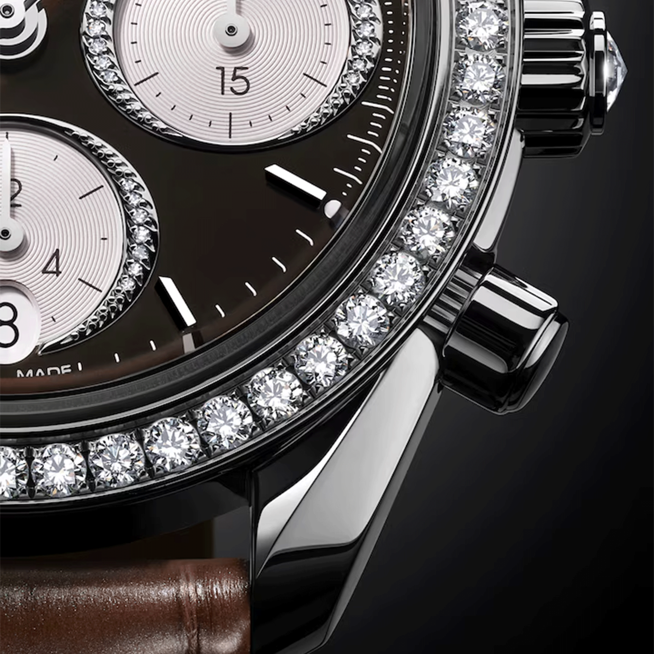 Montre Omega Speedmaster 38 Diamants Chronographe Co-Axial Chronometer automatique cadran brun bracelet cuir 38 mm