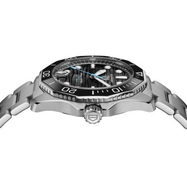 Montre TAG Heuer Aquaracer Professional 300 Date automatique cadran noir bracelet acier 42 mm WBP5110.BA0013