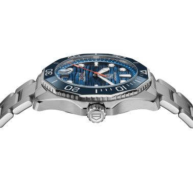 Montre TAG Heuer Aquaracer Professional 300 Date automatique cadran bleu 42 mm WBP5111.BA0013