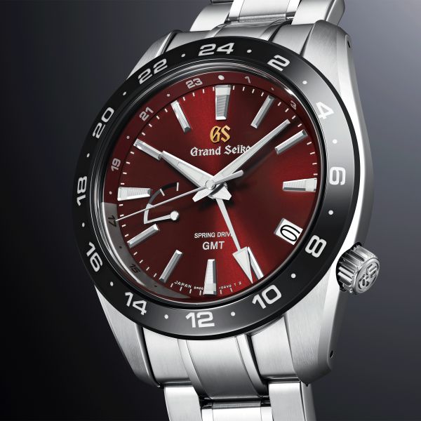 Grand Seiko Sport Spring Drive GMT "Hotaka Peaks - Morning Glow" red dial steel bracelet 40,5 mm