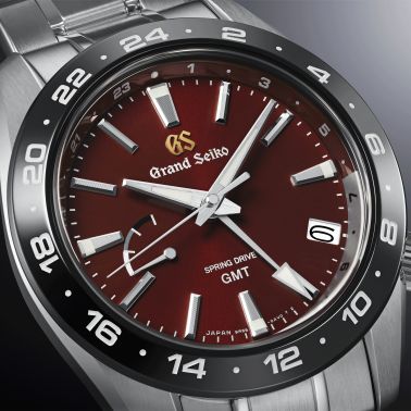 Grand Seiko Sport Spring Drive GMT "Hotaka Peaks - Morning Glow" red dial steel bracelet 40,5 mm