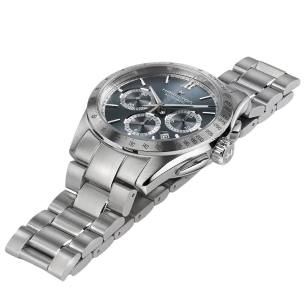 Montre Hamilton Jazzmaster Performer Chronographe automatique cadran bleu clair bracelet acier 42 mm