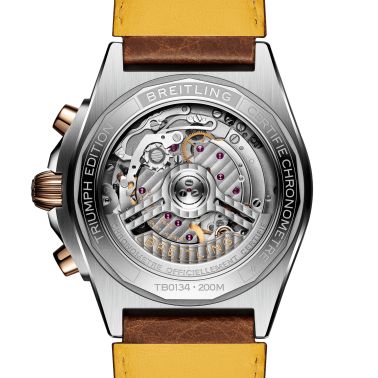 Montre Breitling Chronomat B01 Triumph automatique cadran anthracite bracelet cuir brun 42 mm TB0134101M1X1