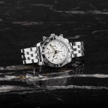 Montre Breitling Chronomat 41 Chronographe B01 automatique 41 mm