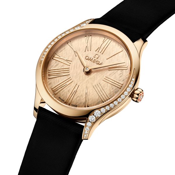 Montre Omega De Ville Mini Trésor Or Moonshine quartz cadran or bracelet satin noir 26 mm