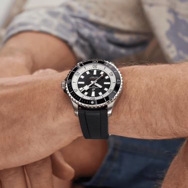 Breitling Superocean automatic watch black dial black rubber strap 44 mm