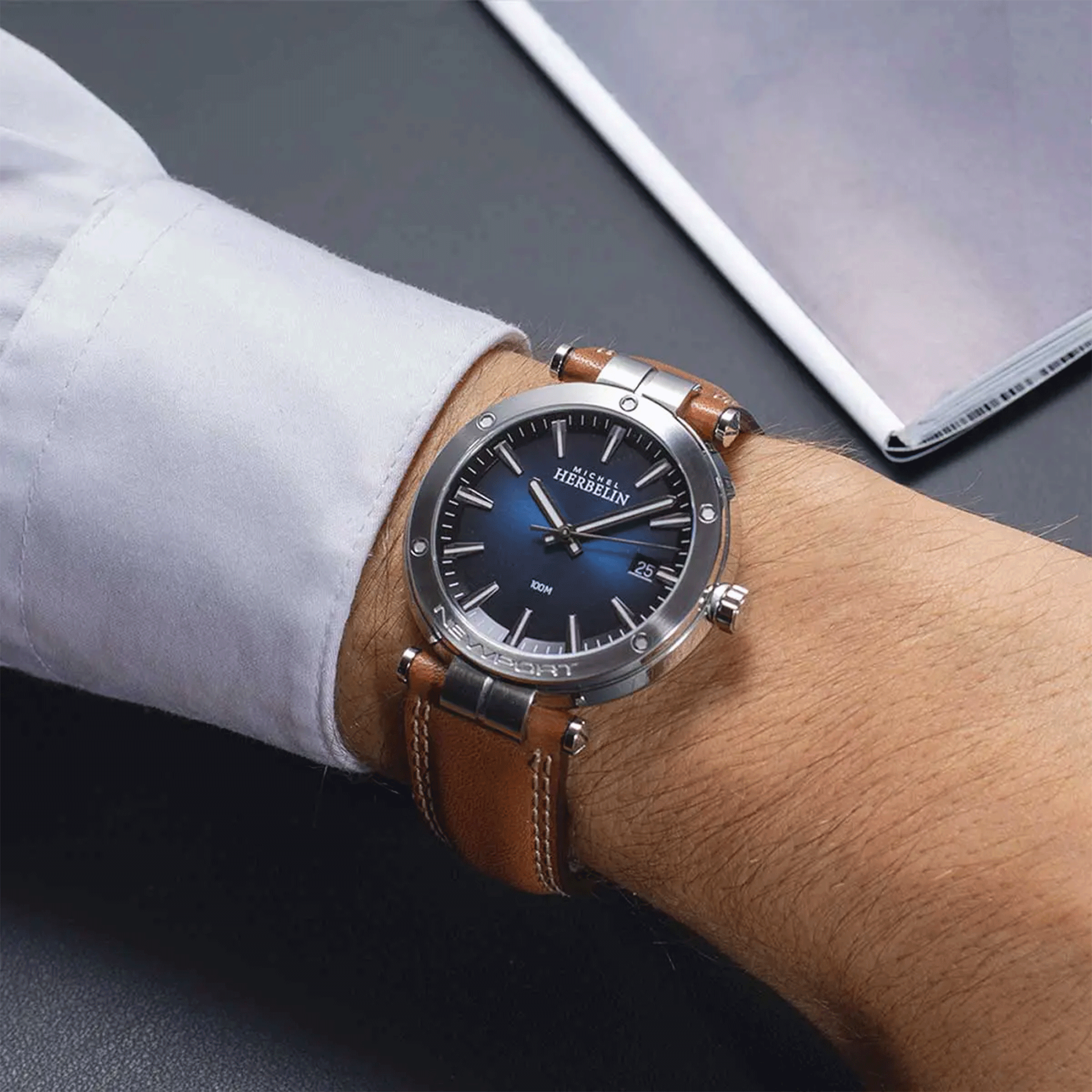 Herbelin Newport Quartz blue dial brown leather strap 40,5 mm