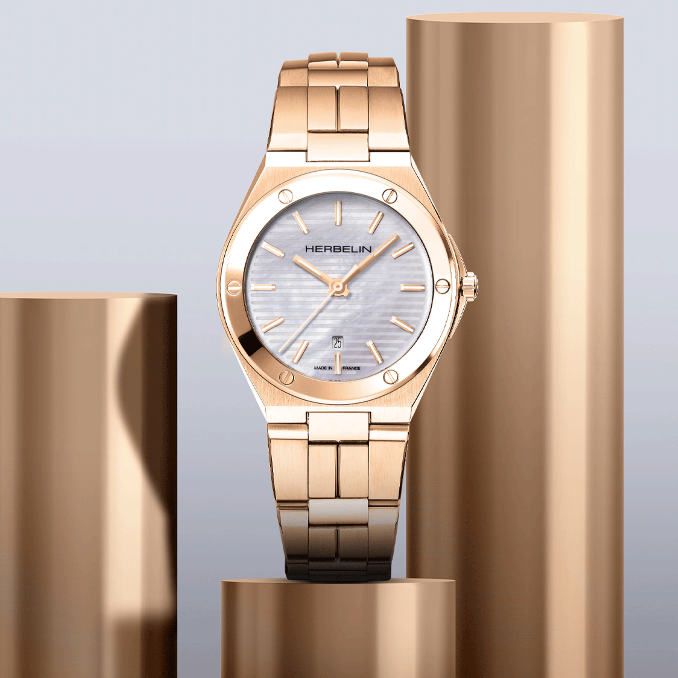 Montre Herbelin Cap Camarat Dame Quartz PVD or rose cadran nacre bracelet acier 33 mm