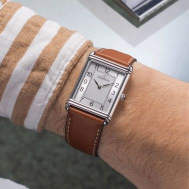 Montre Herbelin Art Déco quartz cadran argent chiffres arabes bracelet cuir brun 26,5 x 32,5 mm