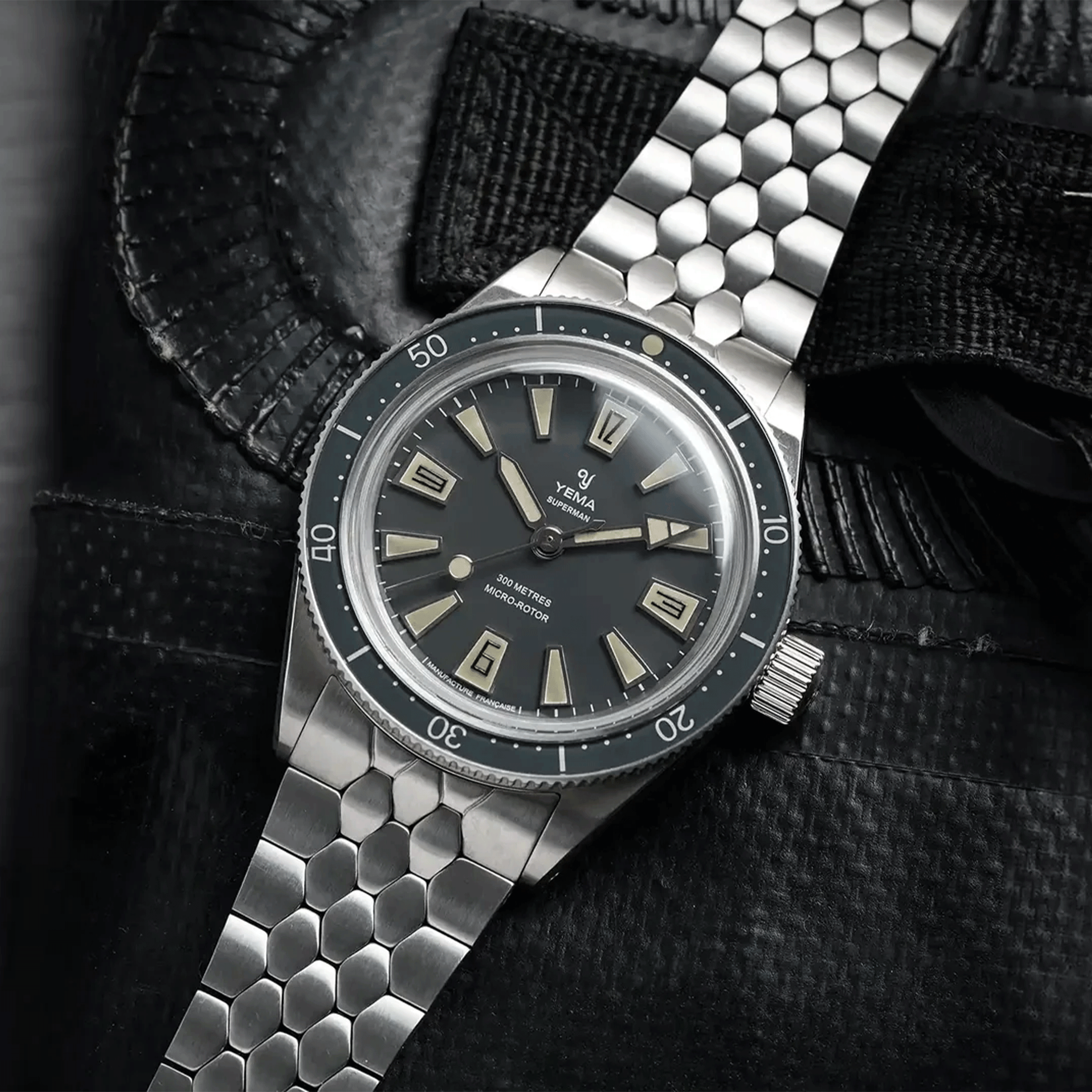 Montre Yema Superman Skin Diver Slim CMM.20 automatique cadran noir bracelet acier 39 mm