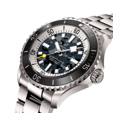 Breitling Superocean Super Diver automatic watch grey camouflage dial titanium bracelet 46 mm E10379351B1E1