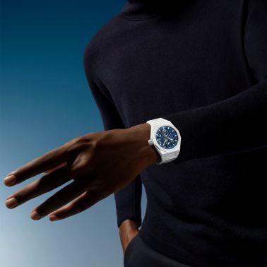 Montre Zenith Defy Skyline Skeleton Céramique Blanche automatique cadran bleu bracelet céramique 41 mm