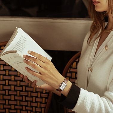 Montre Hamilton American Classic Ardmore quartz cadran argenté bracelet cuir marron 18,7 x 27 mm H11221550