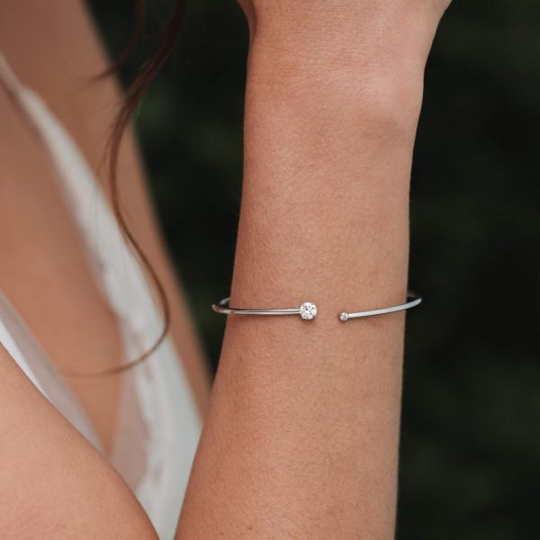 Bracelet Jonc flexible Lepage Beguin en or jaune et diamants