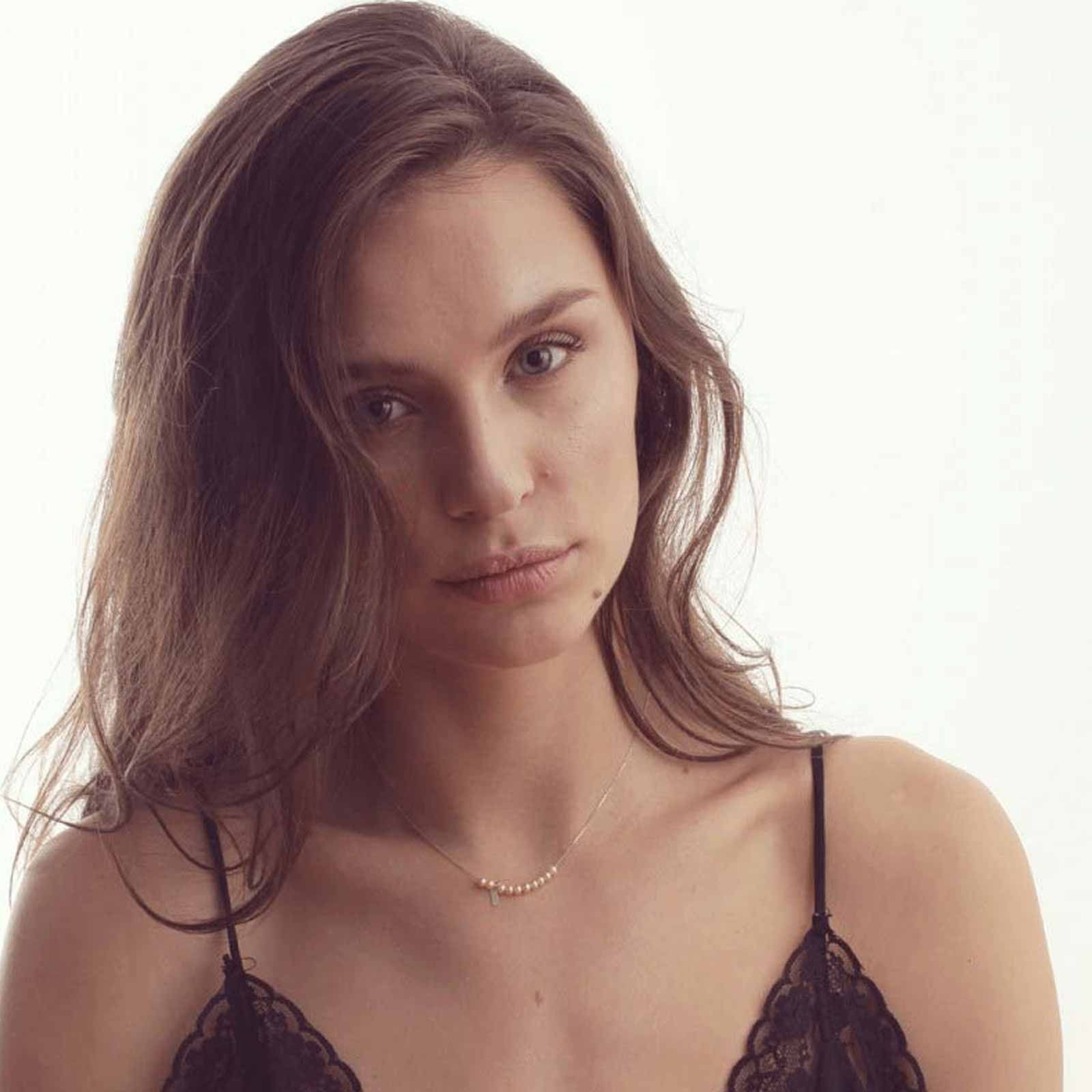 Collier Claverin Rosary en or blanc et perles blanches